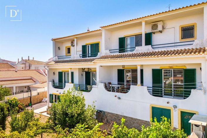 Image No.1-3 Bed Villa for sale