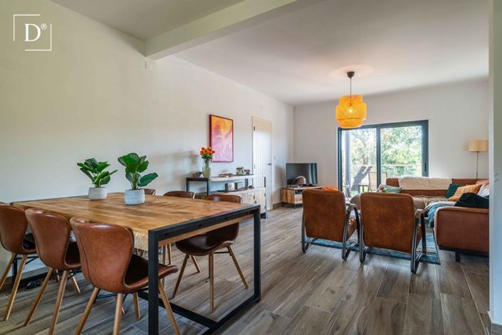 Image No.2-5 Bed Villa for sale