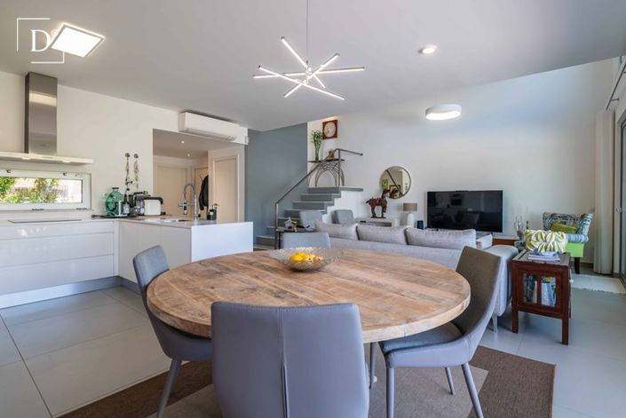 Image No.8-3 Bed Villa for sale