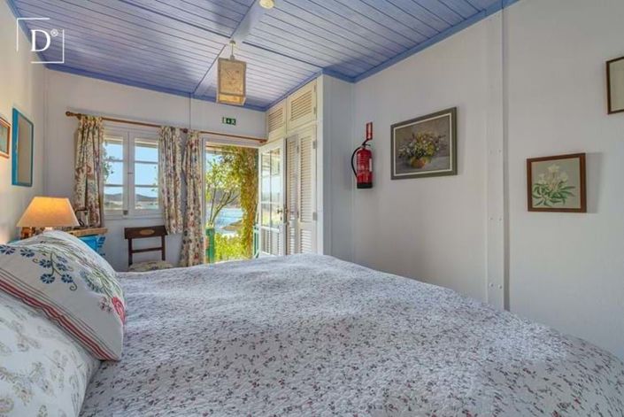 Image No.16-16 Bed Property for sale