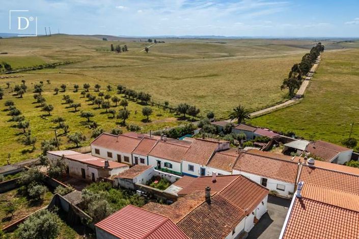 Image No.3-2 Bed Villa for sale