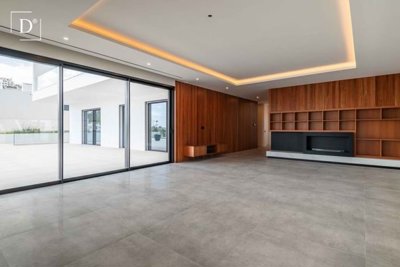 1-12052-a6143ebb3cb0547d86cbab874af8e5c603a53