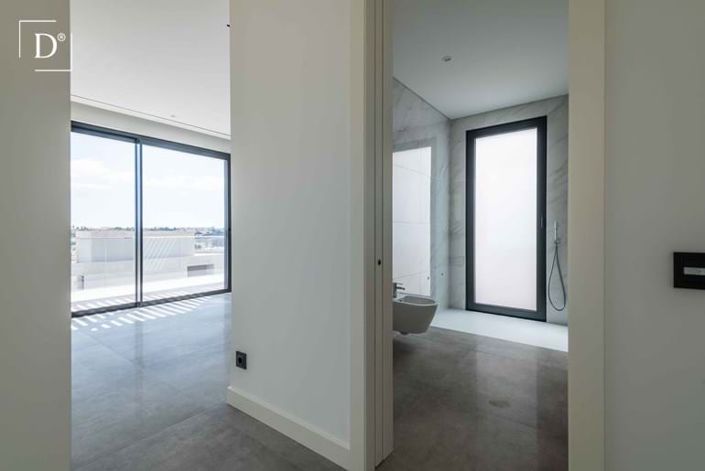 Image No.29-4 Bed Villa for sale