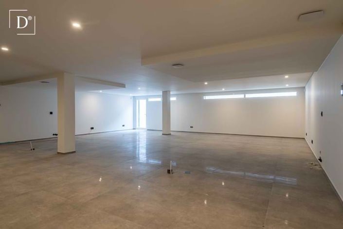 Image No.40-4 Bed Villa for sale