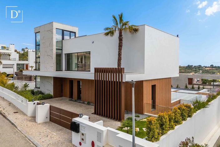 Image No.4-4 Bed Villa for sale