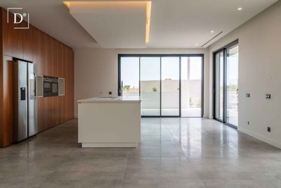 1-12052-a6143ebb3cb0547d86cbab874af8e5c603a53