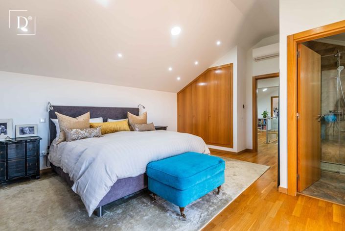 Image No.20-5 Bed Villa for sale