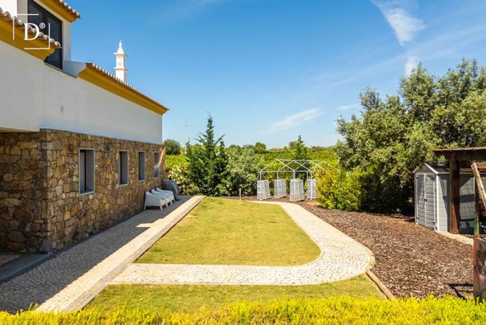 Image No.30-5 Bed Villa for sale