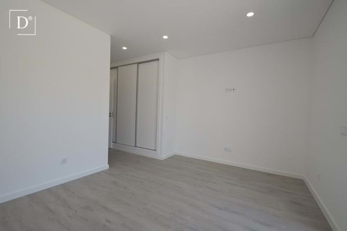 Image No.12-2 Bed Villa for sale