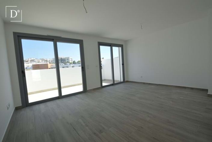 Image No.6-2 Bed Villa for sale