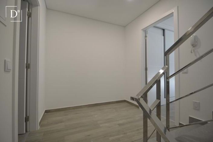 Image No.7-2 Bed Villa for sale