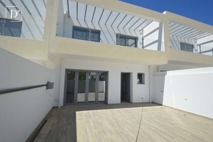 Image No.27-3 Bed Villa for sale