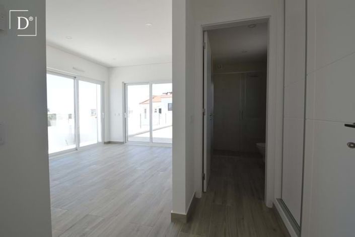 Image No.22-4 Bed Villa for sale