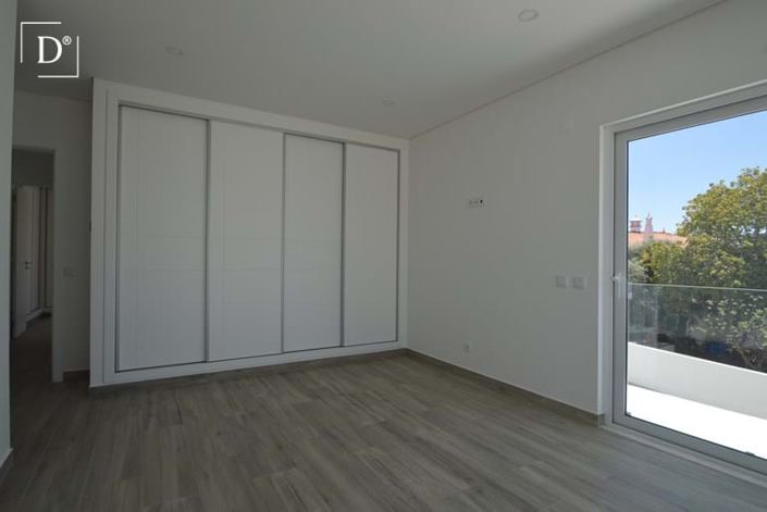 Image No.24-4 Bed Villa for sale