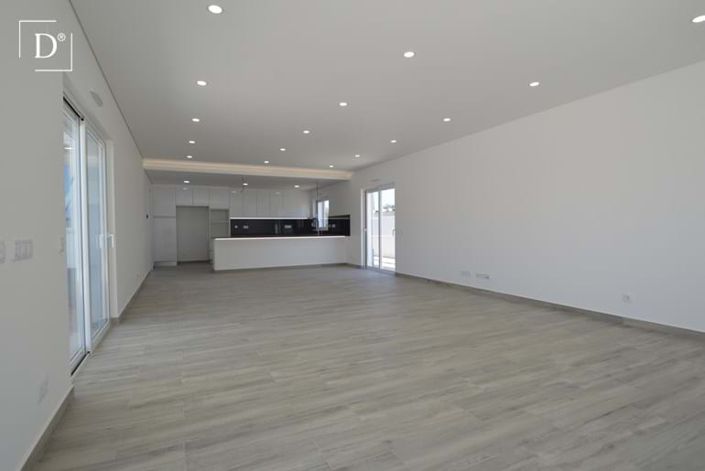 Image No.5-4 Bed Villa for sale