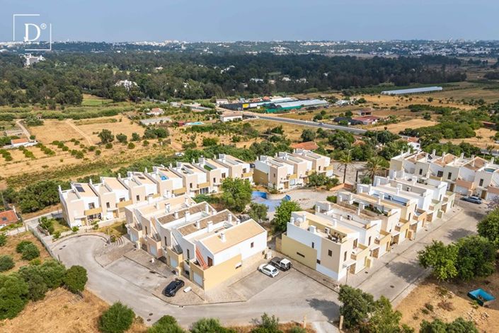 Image No.15-3 Bed Villa for sale