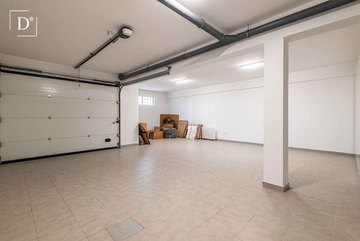 Image No.28-3 Bed Villa for sale