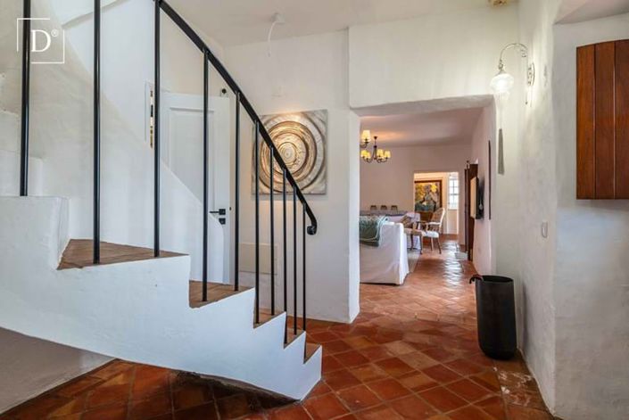 Image No.12-4 Bed Villa for sale