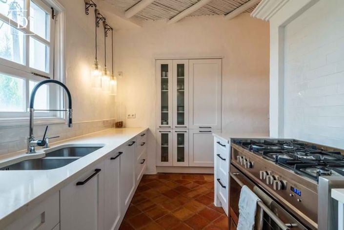 Image No.10-4 Bed Villa for sale