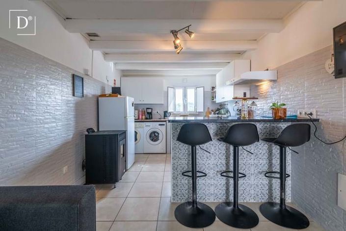 Image No.2-3 Bed Villa for sale