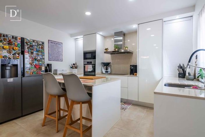 Image No.2-3 Bed Villa for sale