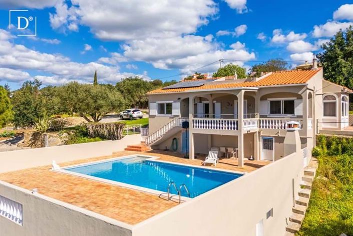 Image No.1-3 Bed Villa for sale