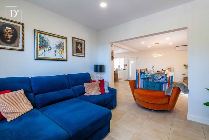 Image No.10-3 Bed Villa for sale