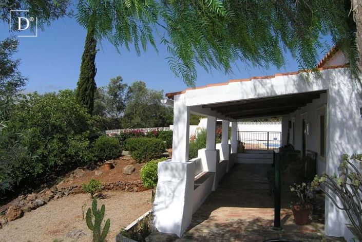 Image No.17-2 Bed Villa for sale