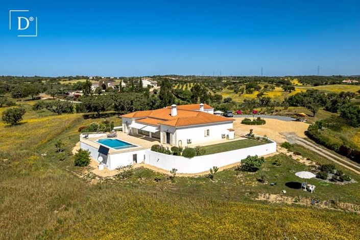 Image No.4-4 Bed Villa for sale