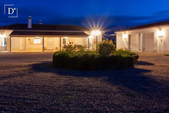 Image No.32-4 Bed Villa for sale