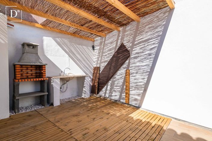 Image No.20-4 Bed Apartment for sale