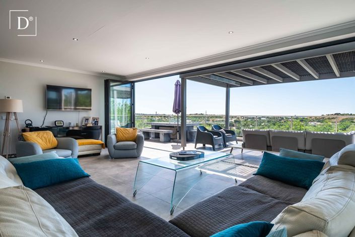 Image No.2-4 Bed Villa for sale