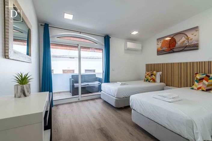 Image No.10-3 Bed Villa for sale