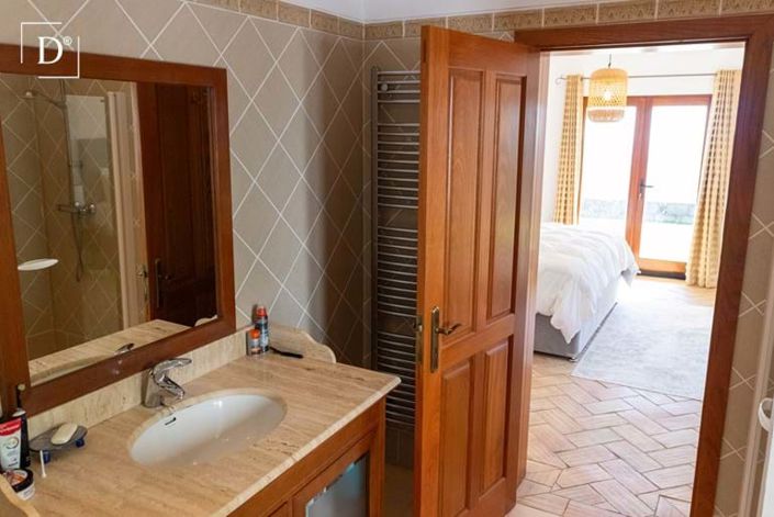 Image No.14-4 Bed Villa for sale