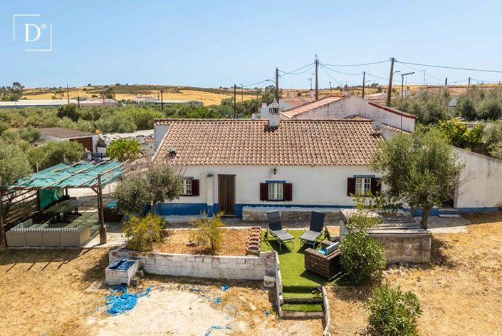 Image No.1-3 Bed Villa for sale