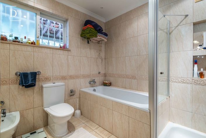 Image No.18-3 Bed Villa for sale