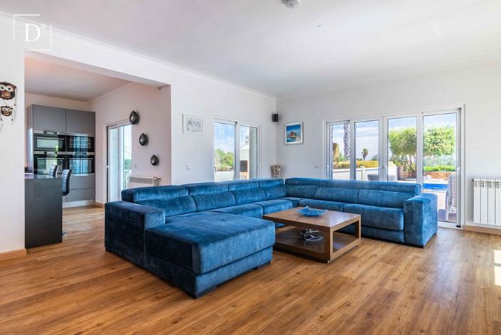 Image No.9-4 Bed Villa for sale