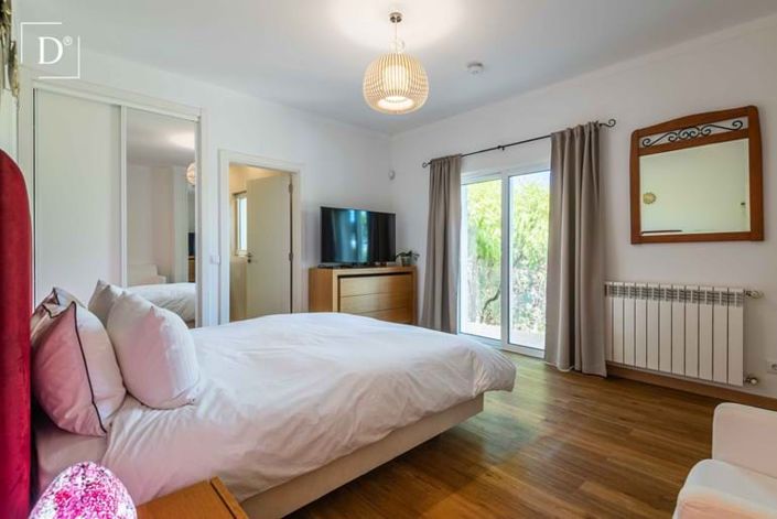 Image No.14-4 Bed Villa for sale