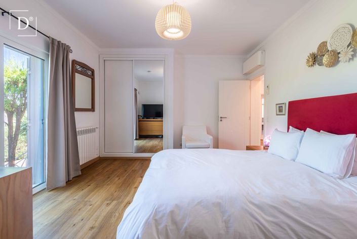 Image No.15-4 Bed Villa for sale