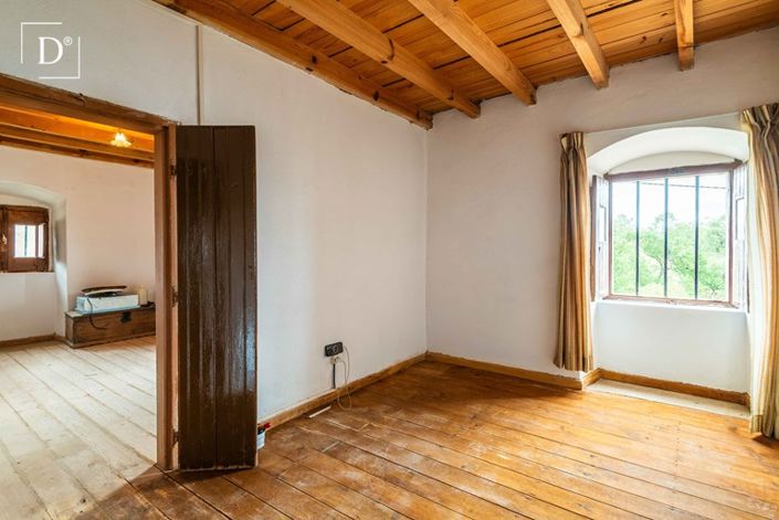 Image No.10-5 Bed Villa for sale