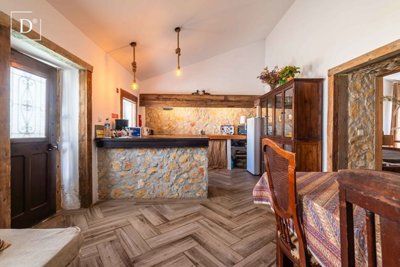 1-12242-a6143ebb3cb0547d86cbab874af8e5c603a53