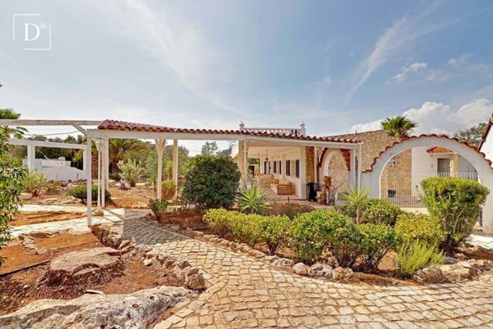 Image No.16-5 Bed Villa for sale