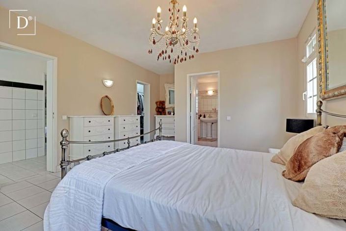 Image No.24-5 Bed Villa for sale