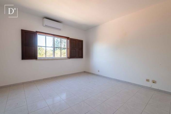 Image No.21-4 Bed Villa for sale