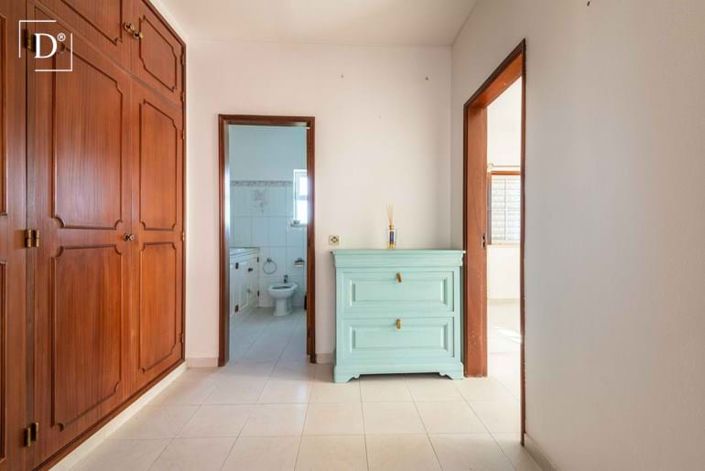 Image No.26-4 Bed Villa for sale