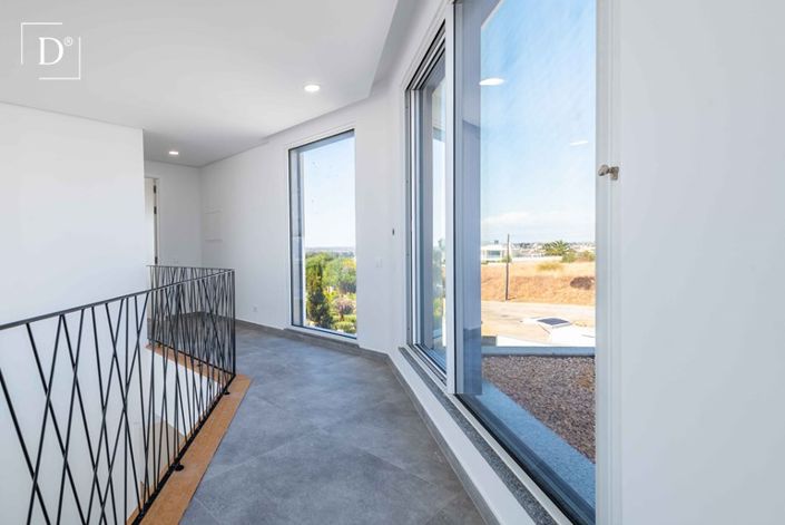 Image No.19-4 Bed Villa for sale