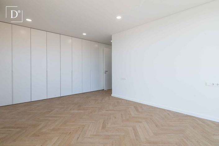 Image No.21-4 Bed Villa for sale