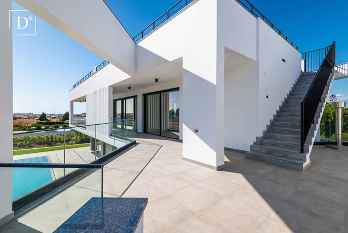 Image No.28-4 Bed Villa for sale