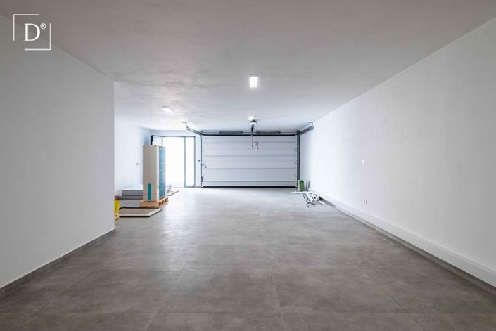 Image No.33-4 Bed Villa for sale