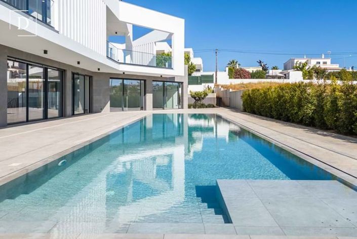 Image No.5-4 Bed Villa for sale